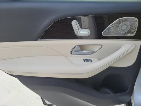Used 2020 Mercedes-Benz GLE 350 4MATIC image 12