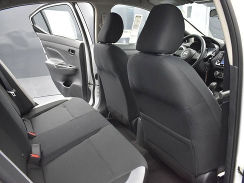 Used 2025 Nissan Versa S w/ Lighting Package image 17