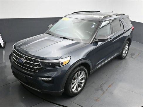 Used 2022 Ford Explorer XLT w/ Equipment Group 202A image 24