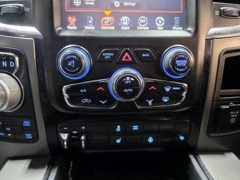 Used 2014 RAM 1500 Sport image 33