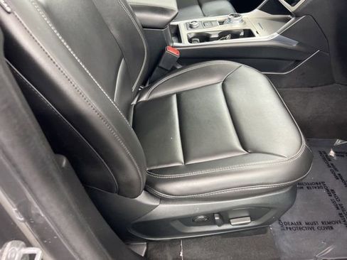 Used 2023 Ford Explorer XLT w/ Equipment Group 202A AWD/4WD image 23