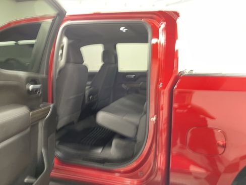 Used 2021 Chevrolet Silverado 1500 RST image 13