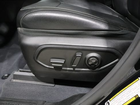 Used 2023 Jeep Grand Cherokee Limited AWD/4WD image 10