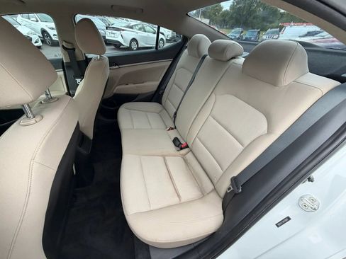 Used 2017 Hyundai Elantra Value Edition FWD image 24