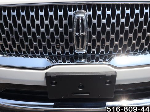 Used 2023 Lincoln Nautilus Reserve AWD/4WD image 29