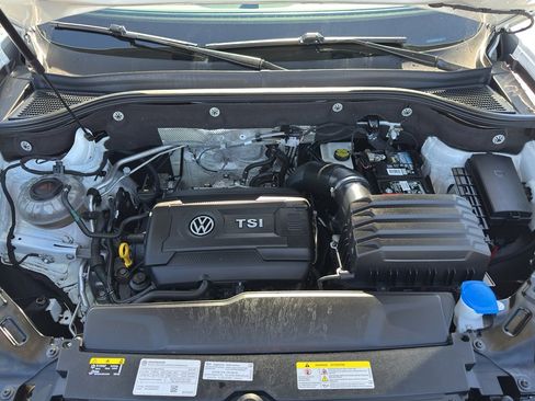 Used 2023 Volkswagen Atlas Cross Sport SE image 16