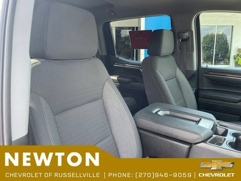 Used 2023 Chevrolet Silverado 1500 LT AWD/4WD image 22