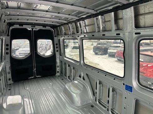 Used 2023 Mercedes-Benz Sprinter 3500 w/ Parking Package image 29