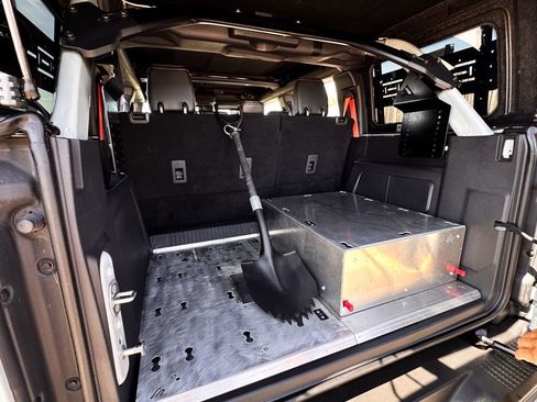 Used 2023 Ford Bronco Raptor AWD/4WD image 33