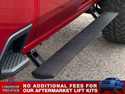 Used 2024 Chevrolet Silverado 2500 LTZ w/ LTZ Premium Package AWD/4WD image 15