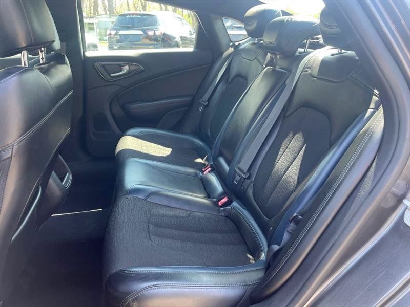 Used 2015 Chrysler 200 S FWD image 12
