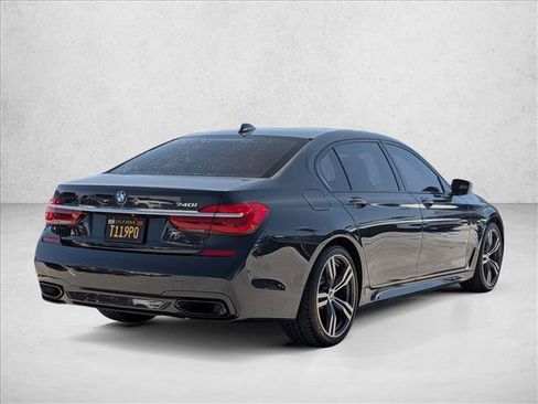 Used 2016 BMW 740i RWD image 5