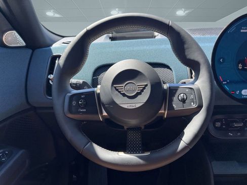 Used 2025 MINI Cooper Countryman S w/ Comfort Package Max image 16