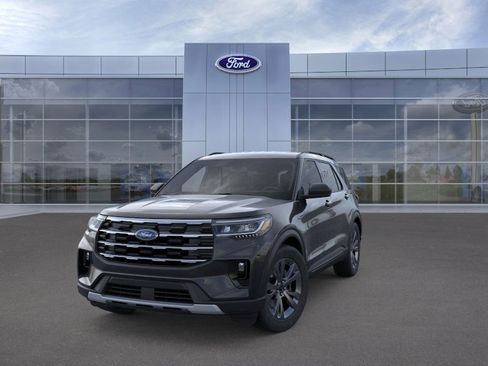 New 2026 Ford Explorer Active image 2