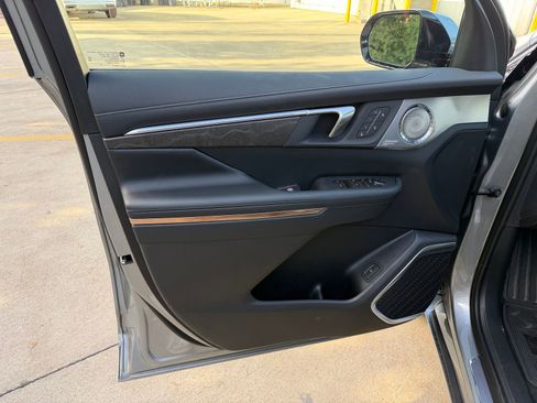 New 2026 Buick Enclave Avenir w/ Super Cruise Package image 9