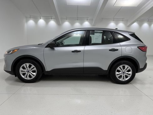 Used 2021 Ford Escape S image 5