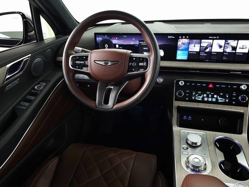 Used 2025 Genesis GV80 3.5T Prestige image 21