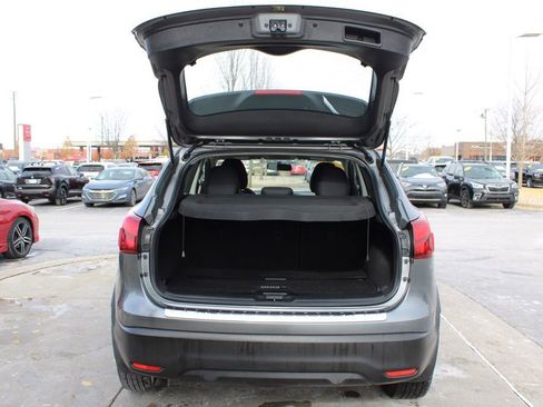 Used 2018 Nissan Rogue Sport SV image 10