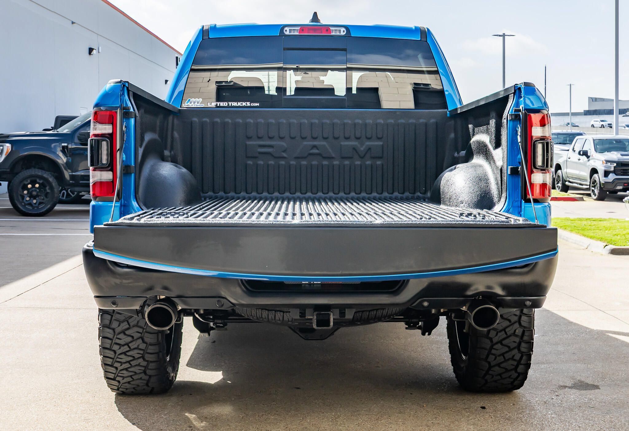 Used 2023 RAM 1500 Big Horn AWD/4WD image 9