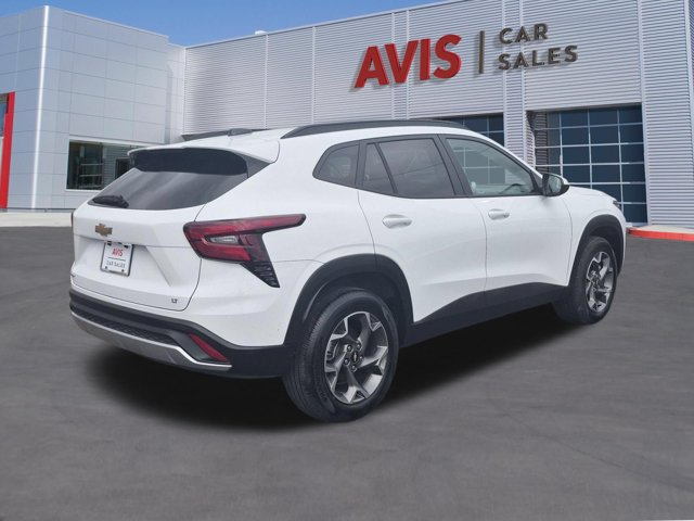 Used 2026 Chevrolet Trax LT FWD image 6