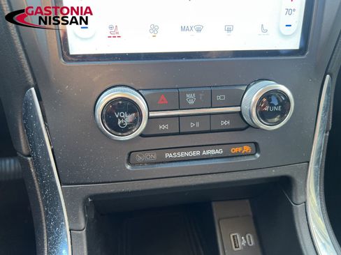 Used 2022 Ford Edge Titanium image 49