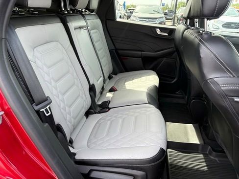 Used 2023 Ford Escape Platinum w/ Premium Technology Package AWD/4WD image 13