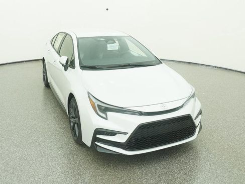 New 2026 Toyota Corolla SE image 32
