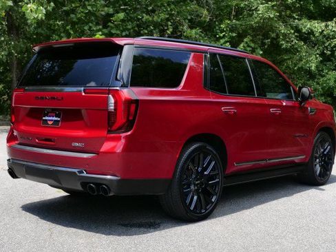 Used 2025 GMC Yukon Denali Ultimate AWD/4WD image 36