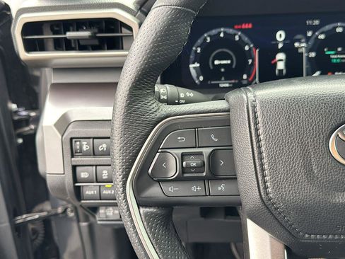 Certified 2025 Toyota Tacoma TRD Off-Road image 14