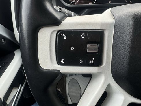 Used 2023 Land Rover Defender 110 X-Dynamic SE image 24