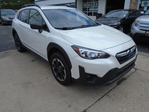 Used 2023 Subaru Crosstrek 2.0i AWD/4WD image 8