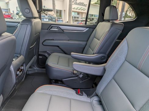 New 2026 GMC Acadia AT4 w/ Luxury Package AWD/4WD image 16