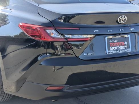 Used 2025 Toyota Camry LE FWD image 8