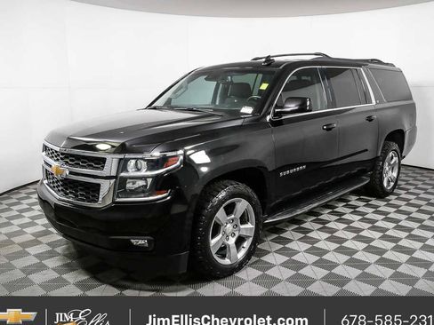 Used 2018 Chevrolet Suburban LT image 27