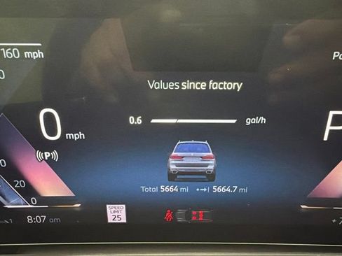 Used 2024 BMW X7 xDrive40i w/ Premium Package AWD/4WD image 35