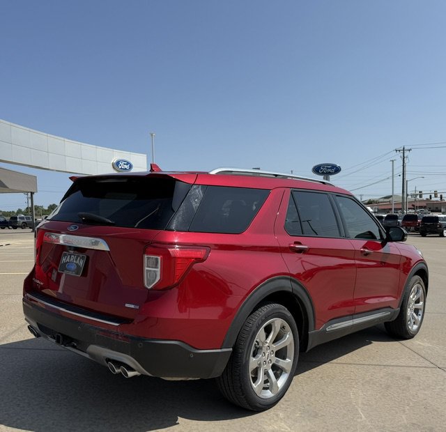 Used 2020 Ford Explorer Platinum w/ Premium Technology Package AWD/4WD image 4