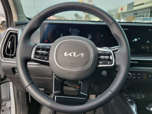 New 2025 Kia Sorento S AWD/4WD image 22