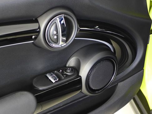 Certified 2023 MINI Cooper S image 12