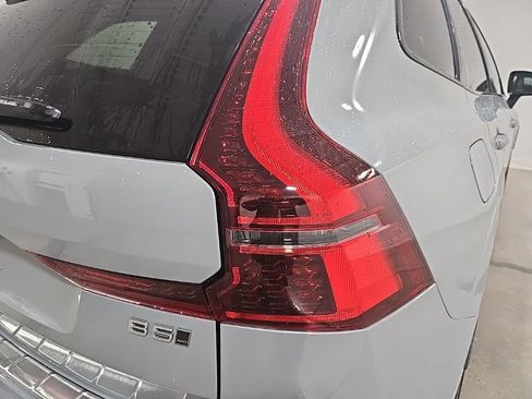 New 2026 Volvo XC60 B5 Ultra w/ Protection Package Premier AWD/4WD image 20