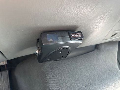 Used 2004 Ford Excursion XLT AWD/4WD image 25