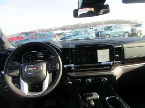 New 2026 GMC Sierra 1500 Elevation w/ Max Trailering Package AWD/4WD image 15