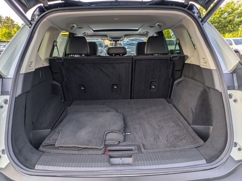 Used 2023 Nissan Rogue SV w/ SV Premium B Package FWD image 33