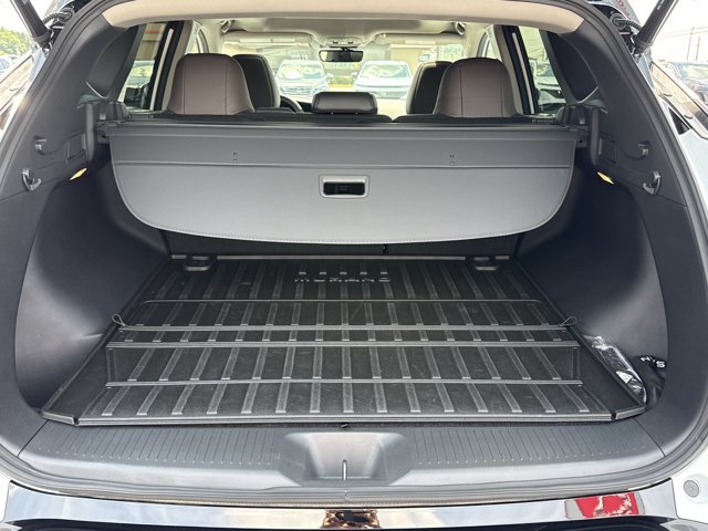 Certified 2026 Nissan Murano Platinum w/ Cargo Package AWD/4WD image 12