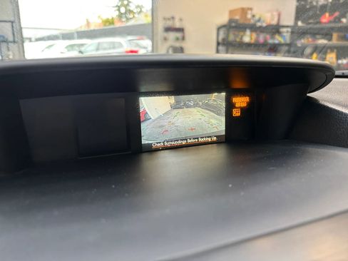 Used 2014 Subaru Crosstrek Touring AWD/4WD image 19