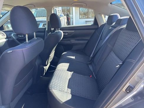 Used 2017 Nissan Altima 2.5 SV image 11