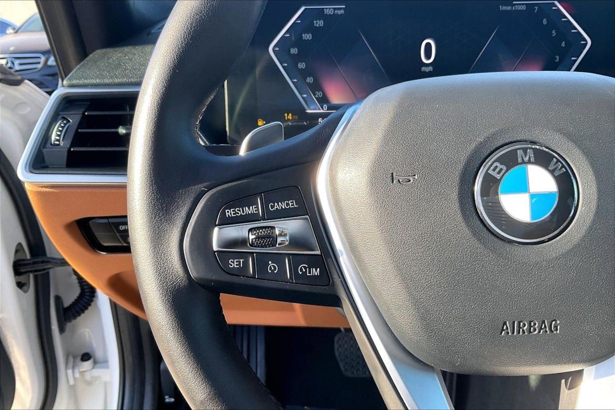 Used 2023 BMW 330i Sedan w/ Parking Assistance Package RWD image 14