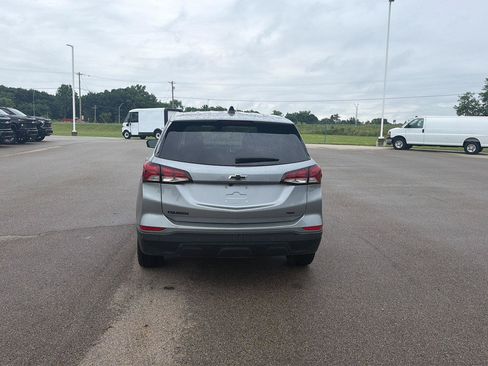 Used 2024 Chevrolet Equinox LS w/ LS Convenience Package AWD/4WD image 5