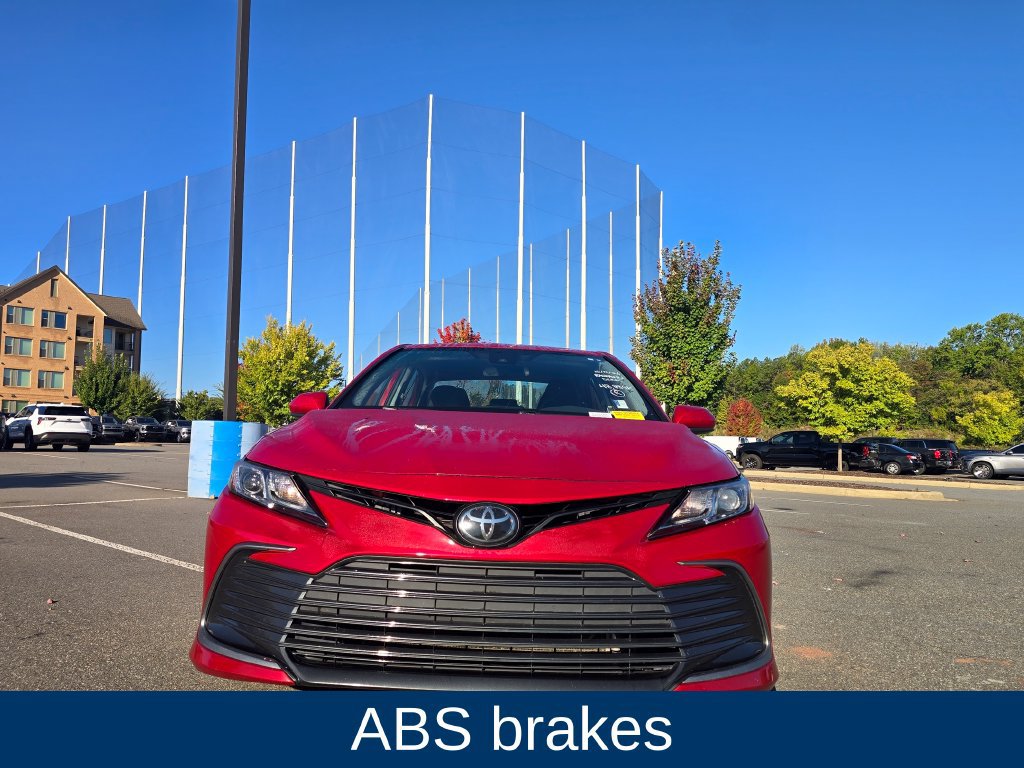 Used 2023 Toyota Camry LE FWD image 5