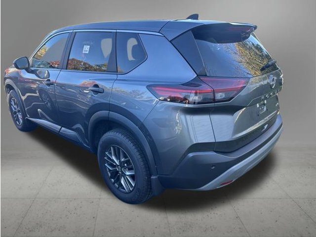 Used 2023 Nissan Rogue S AWD/4WD image 5