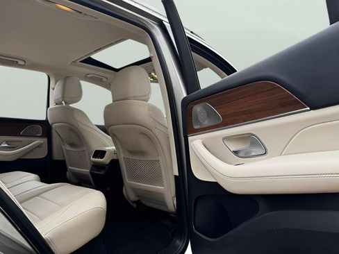 Used 2021 Mercedes-Benz GLE 350 w/ Premium Package image 32